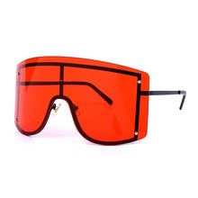 Cargar imagen en el visor de la galería, It&#39;s a Wrap Oversized Sunglasses - Diamond Delicates
